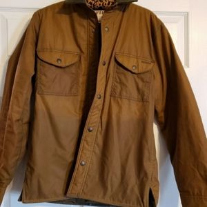 Men's Filson jacket.